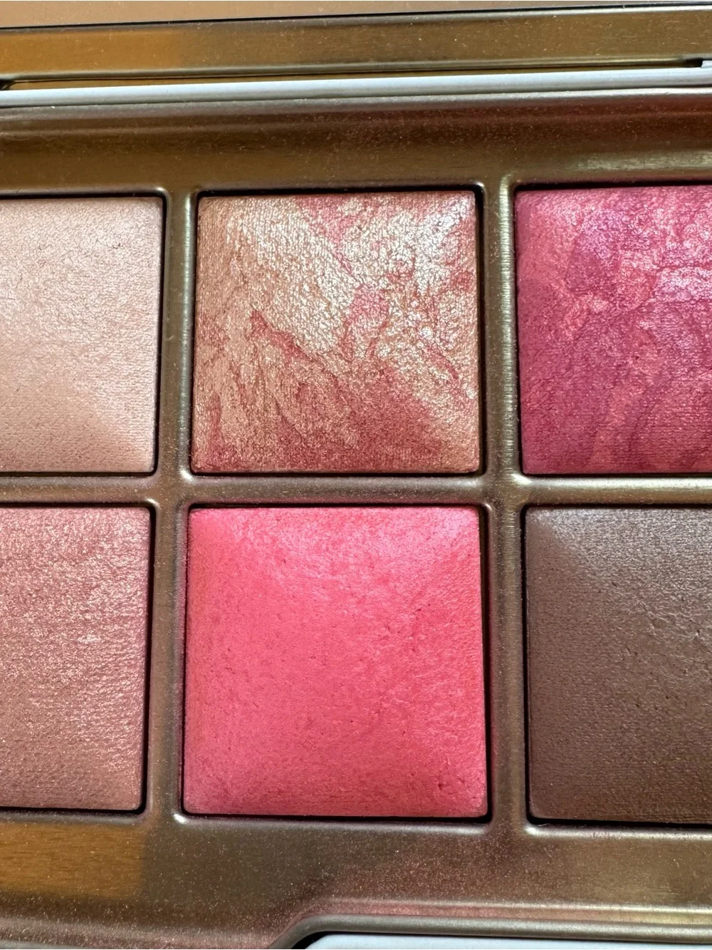 Hourglass Ambient Lighting Edit in Evil Eye